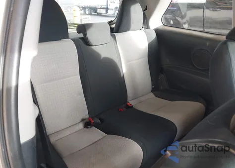 2012 Toyota Yaris L z USA, uszkodzony, nr VIN JTDJTUD3XCD505807